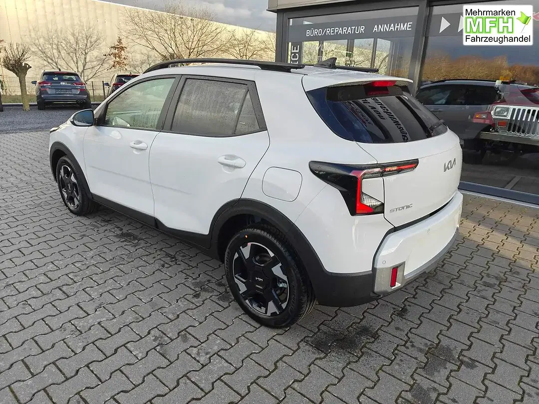 Kia Stonic - Thumbnail 6