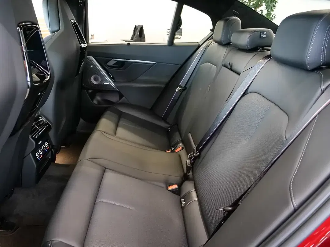 BMW 540 - Thumbnail 11