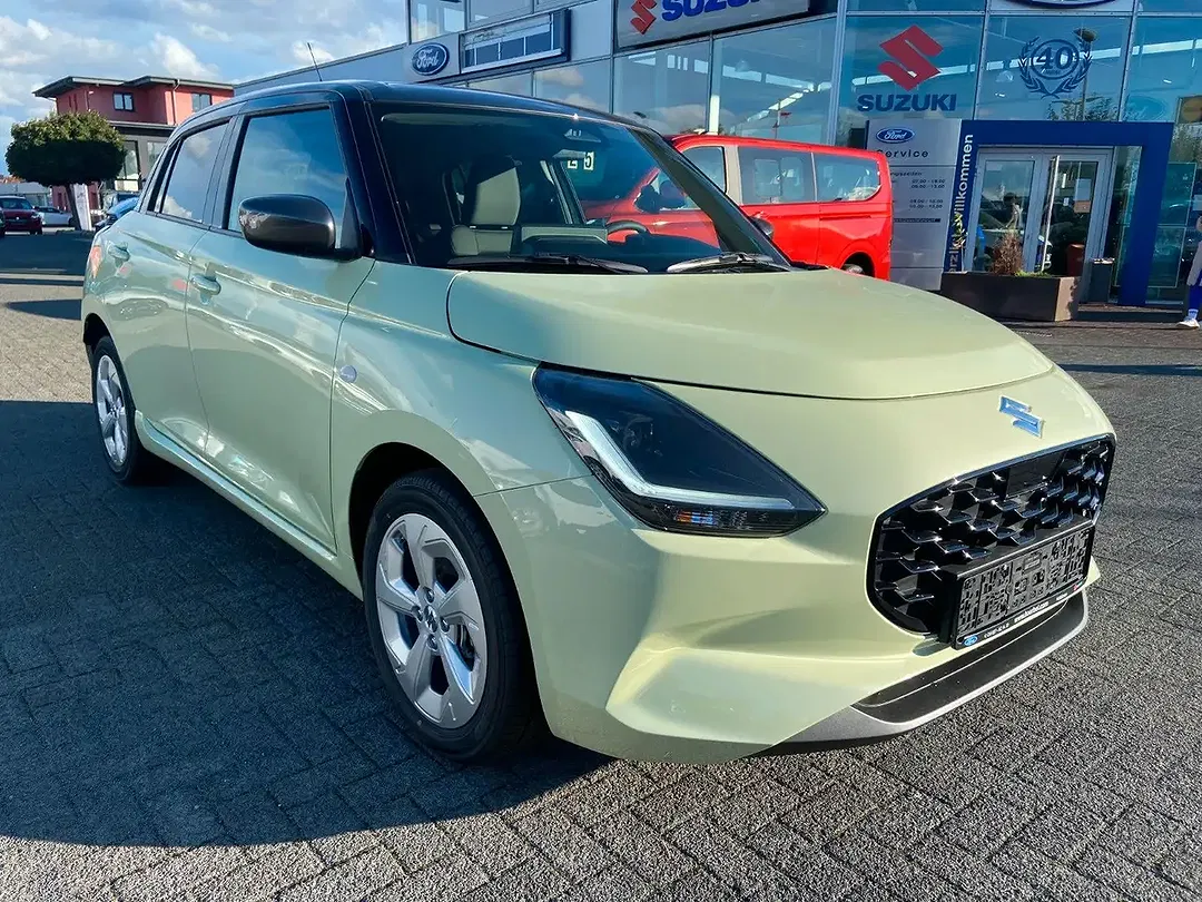 Suzuki Swift - Thumbnail 4