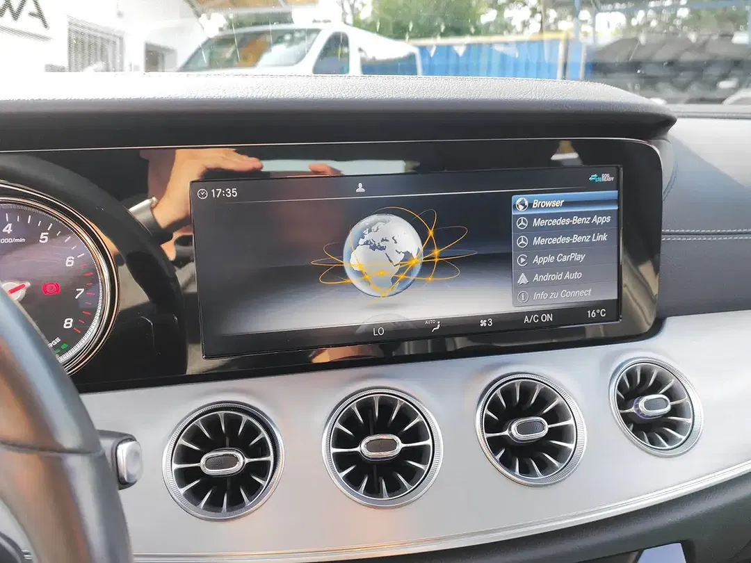 Mercedes-Benz CLS 450 - Thumbnail 23