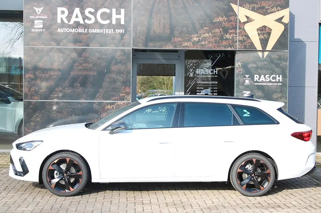 CUPRA Leon - Thumbnail 4