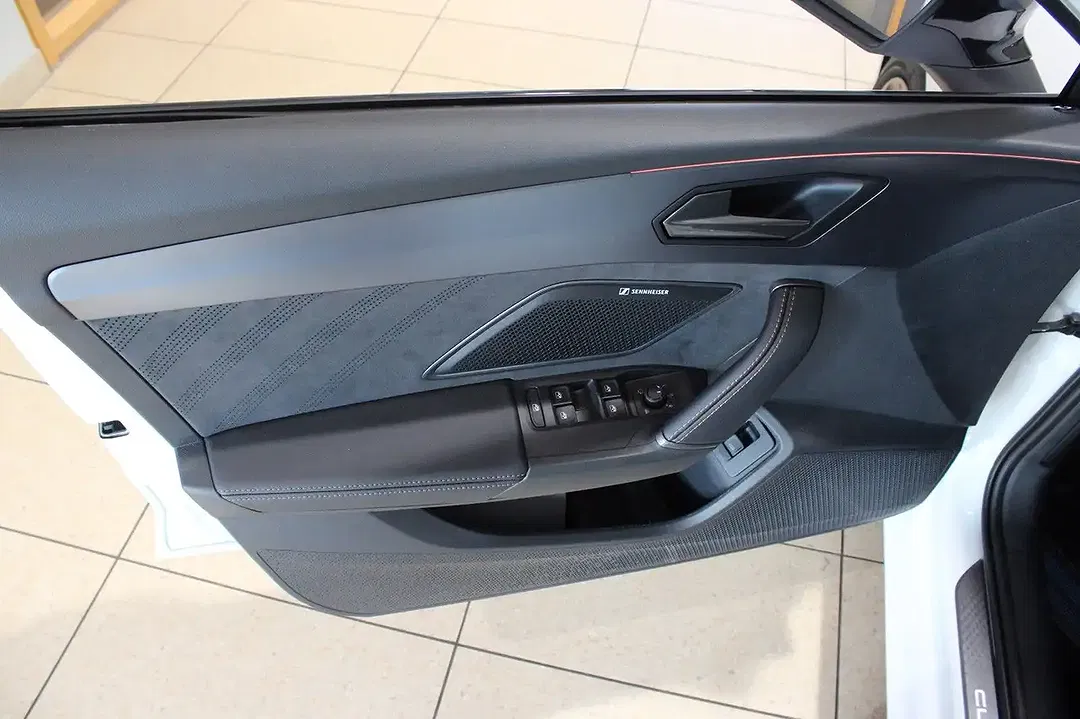 CUPRA Leon - Thumbnail 6