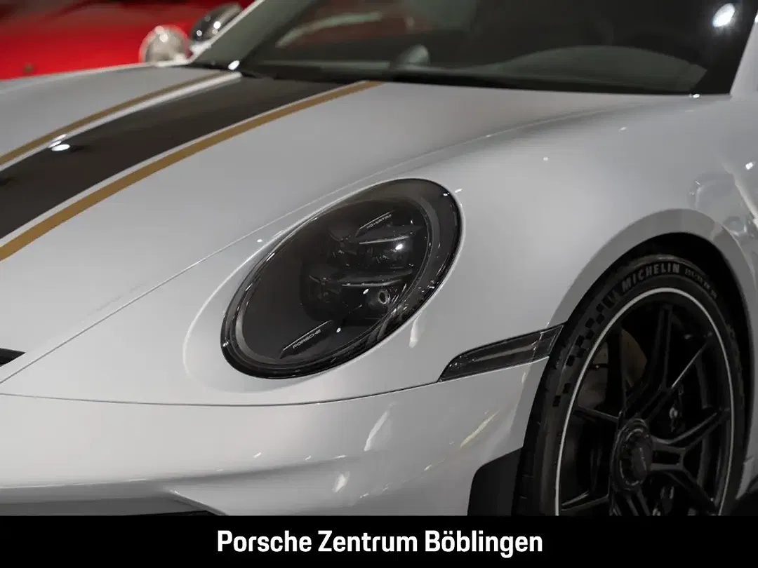 Porsche 992 - Thumbnail 11