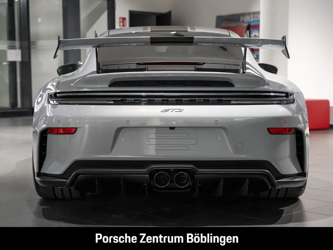 Porsche 992 - Thumbnail 12