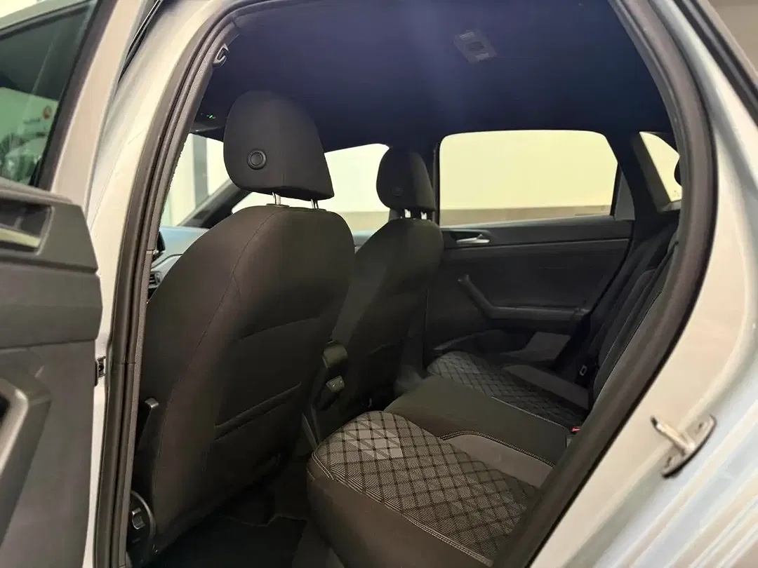 Volkswagen Polo - Thumbnail 16