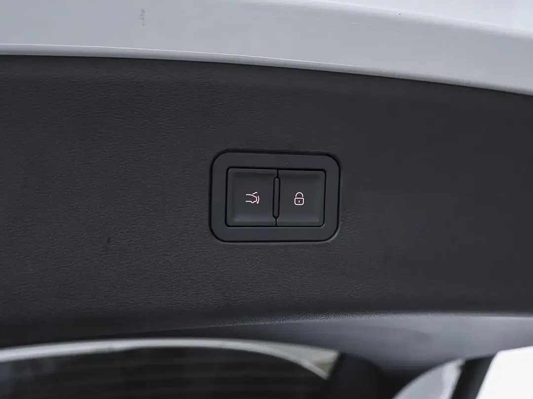 BYD Seal 6 - Thumbnail 12