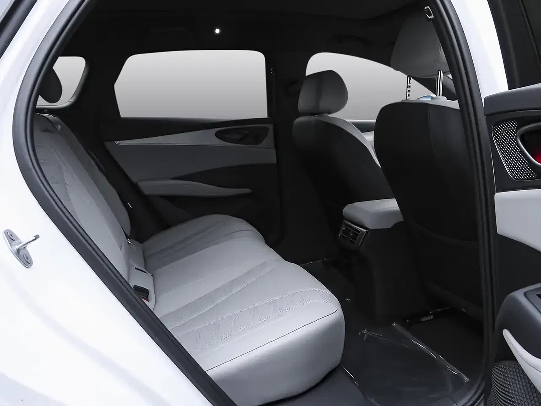 BYD Seal 6 - Thumbnail 5