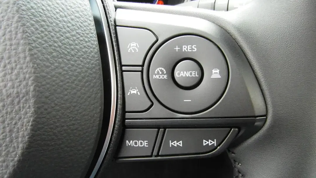 Toyota Corolla - Thumbnail 12