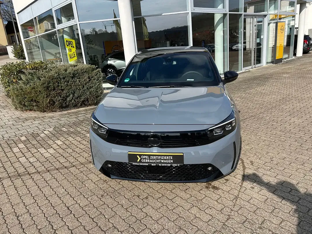 Opel Corsa - Thumbnail 3