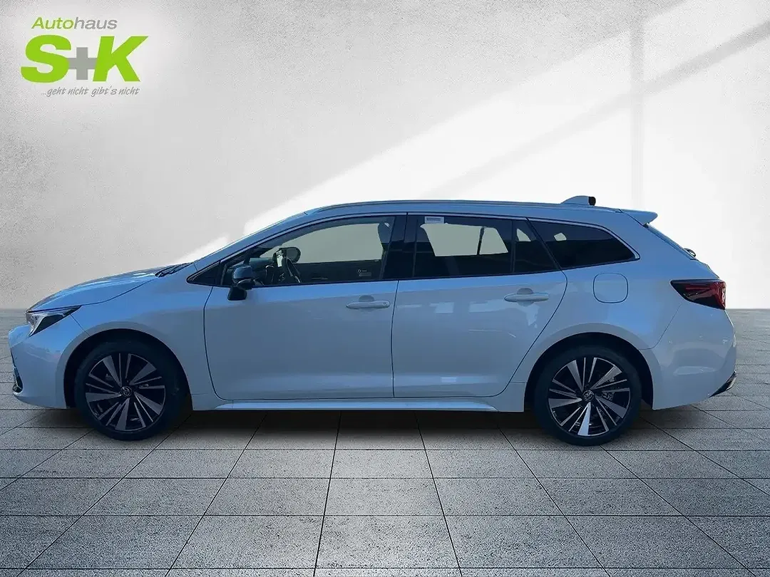 Toyota Corolla - Thumbnail 2