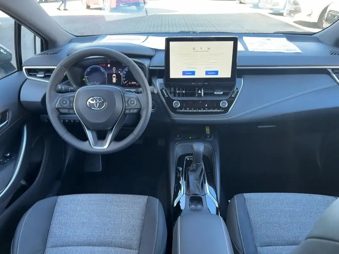 Toyota Corolla - Thumbnail 8