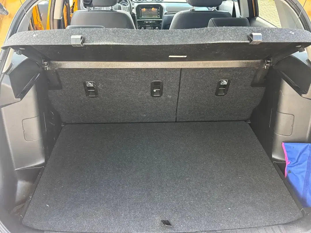 Suzuki Vitara - Thumbnail 8