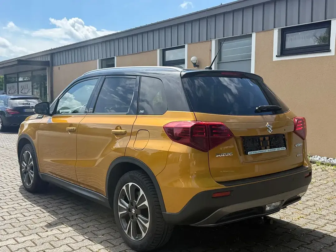 Suzuki Vitara - Thumbnail 3