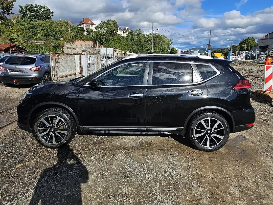 Nissan X-Trail - Thumbnail 4