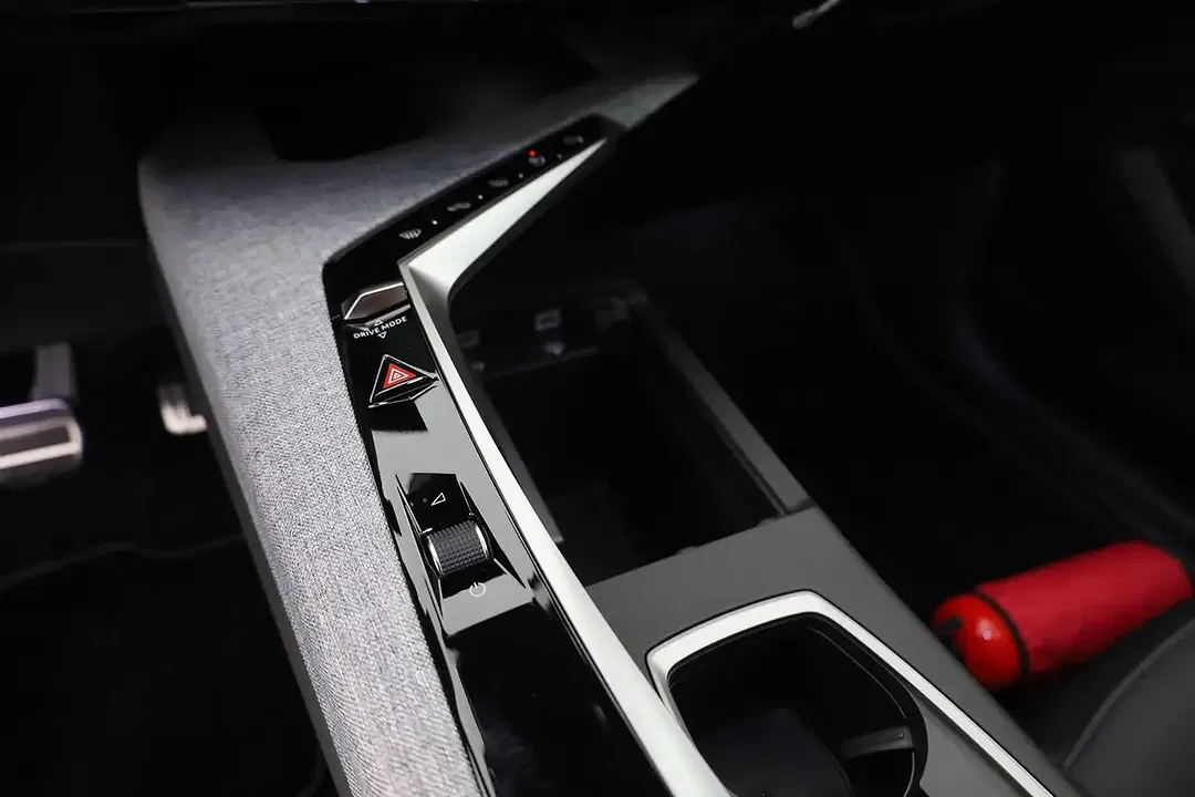 Peugeot 5008 - Thumbnail 12