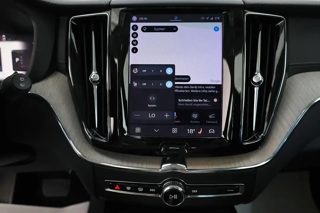 Volvo XC60 - Thumbnail 15