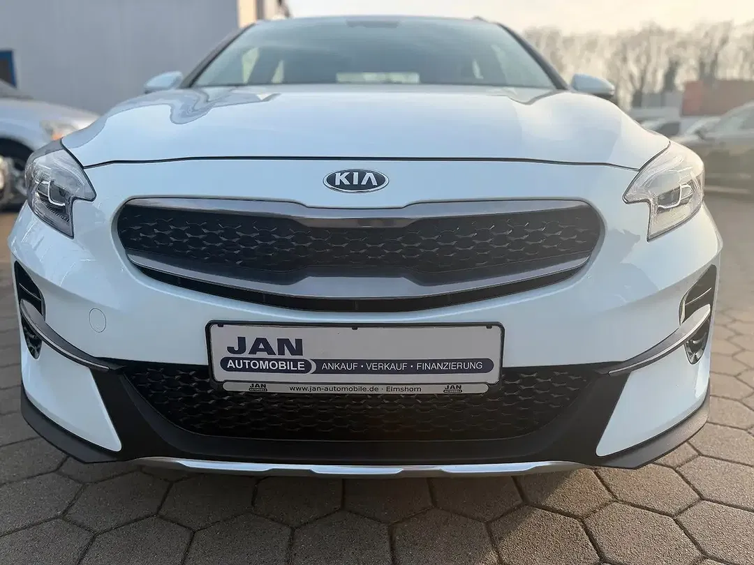 Kia XCeed - Thumbnail 8