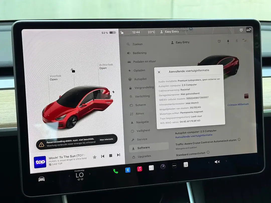 Tesla Model 3 - Thumbnail 13