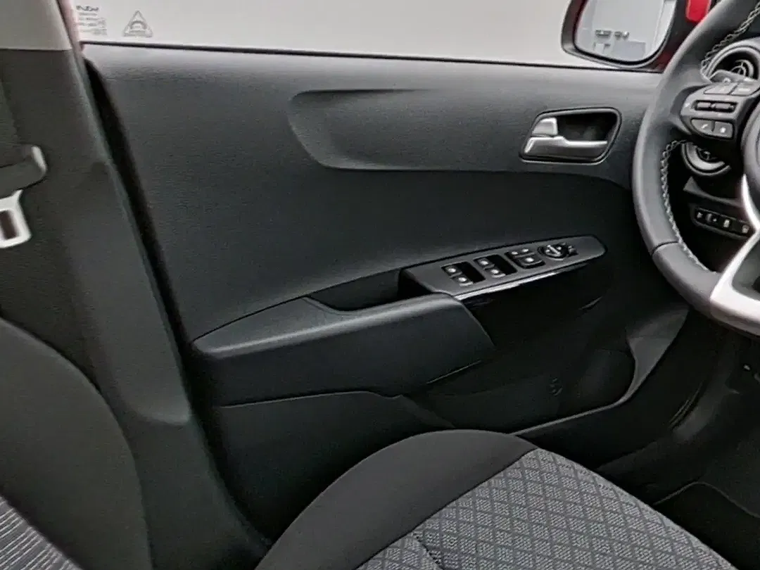 Kia Picanto - Thumbnail 12