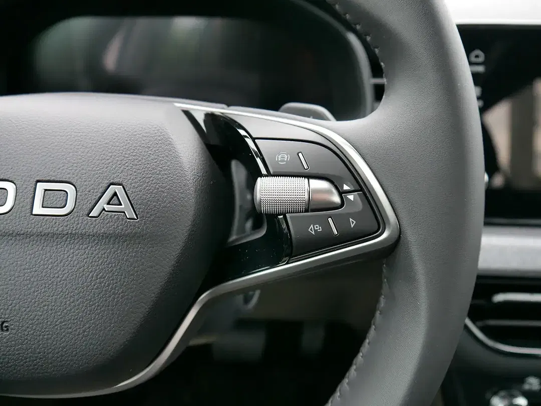 Skoda Scala - Thumbnail 5