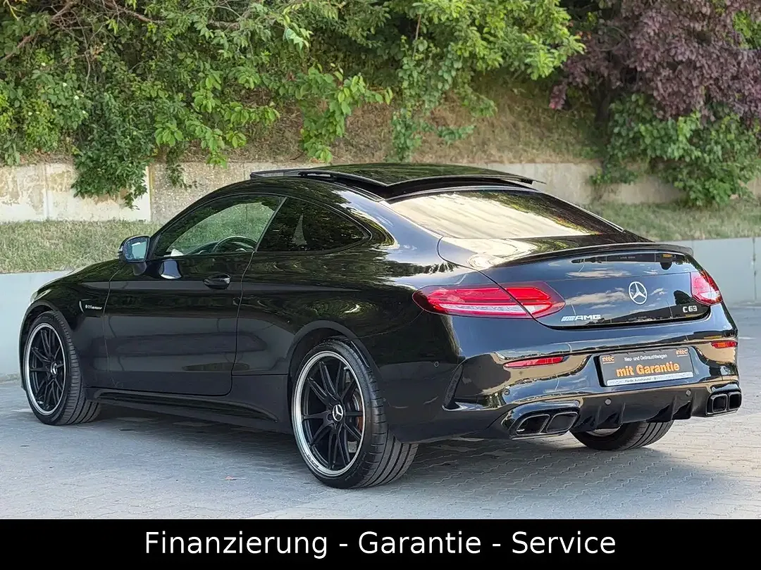 Mercedes-Benz C 63 AMG - Thumbnail 12