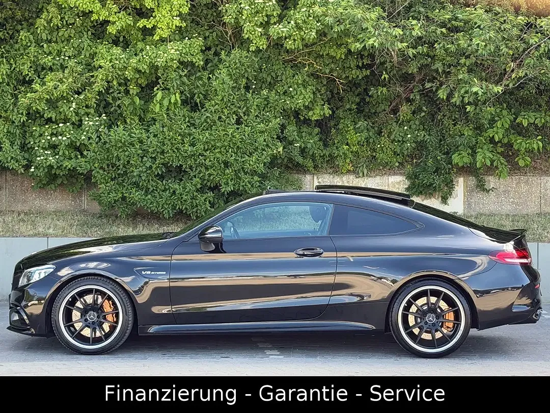 Mercedes-Benz C 63 AMG - Thumbnail 13