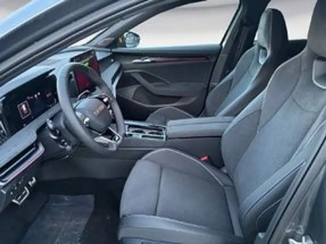 Skoda Superb - Thumbnail 9