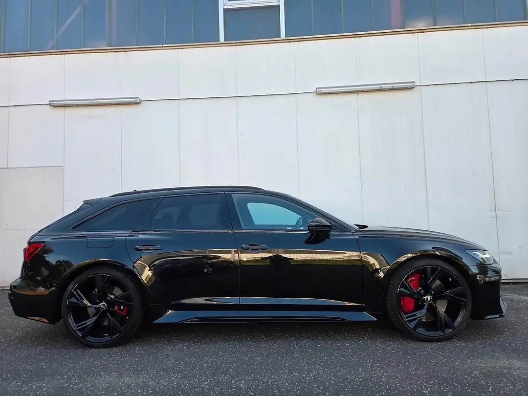 Audi RS6 - Thumbnail 13
