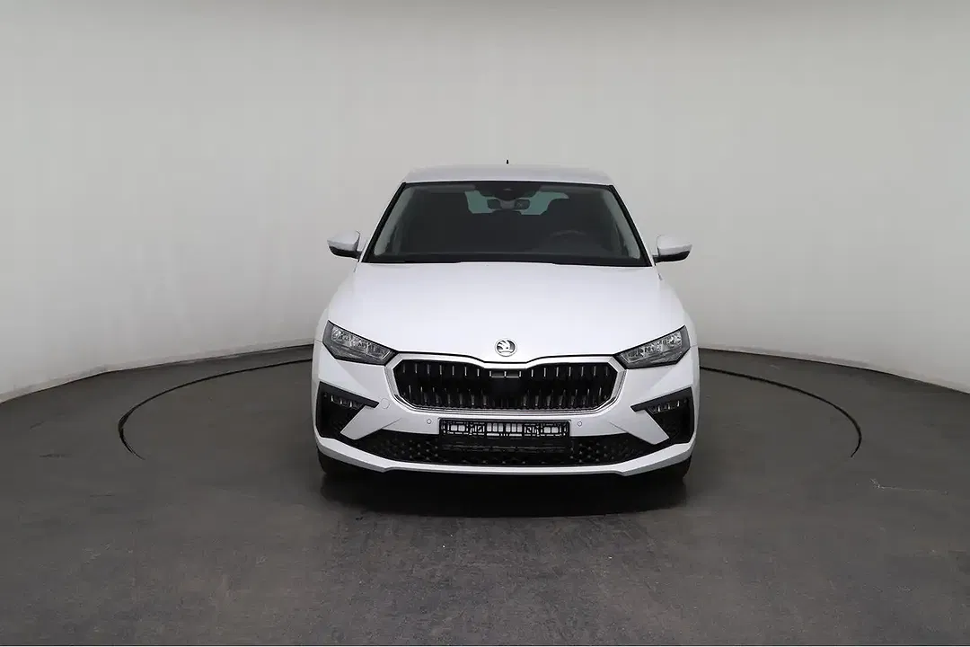 Skoda Scala - Thumbnail 2