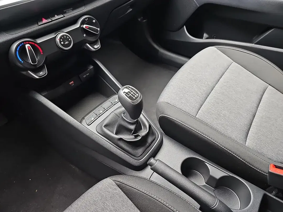 Kia Stonic - Thumbnail 13