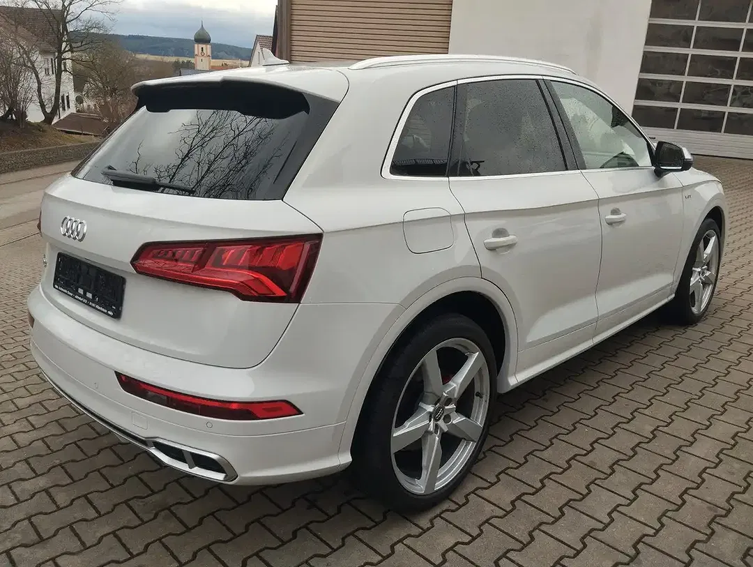 Audi SQ5 - Thumbnail 5