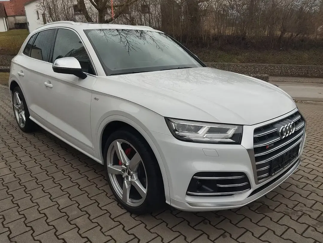 Audi SQ5 - Thumbnail 7