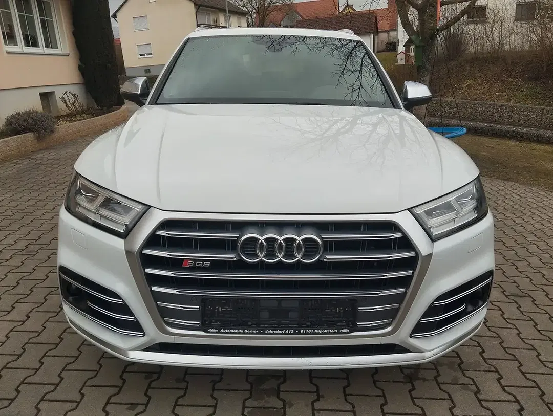 Audi SQ5 - Thumbnail 8