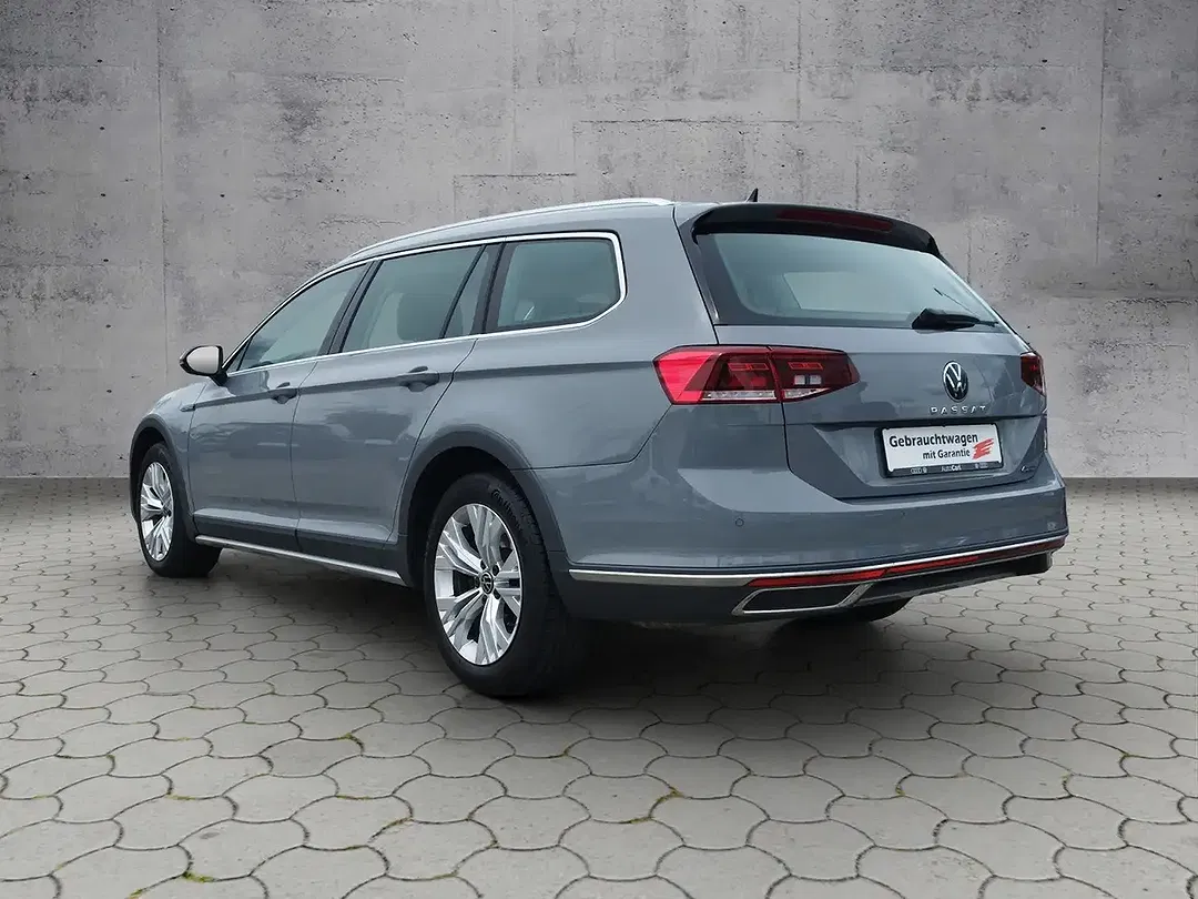 Volkswagen Passat Variant - Thumbnail 4