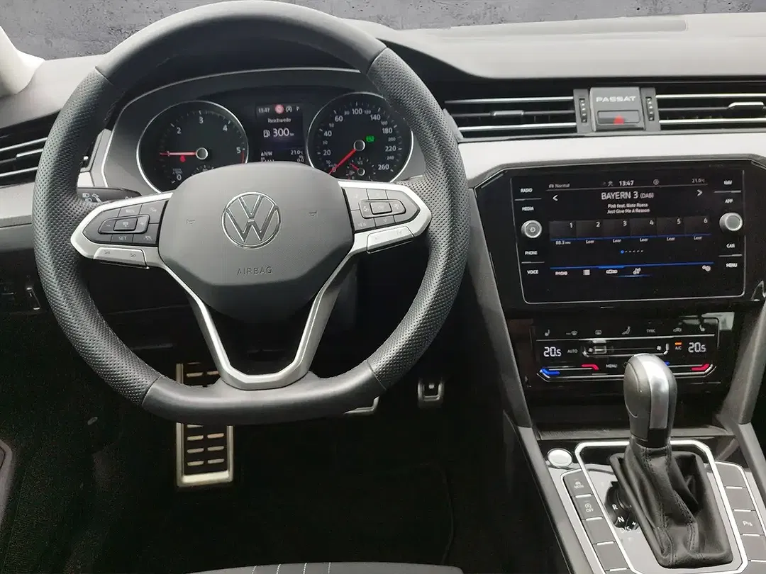 Volkswagen Passat Variant - Thumbnail 9