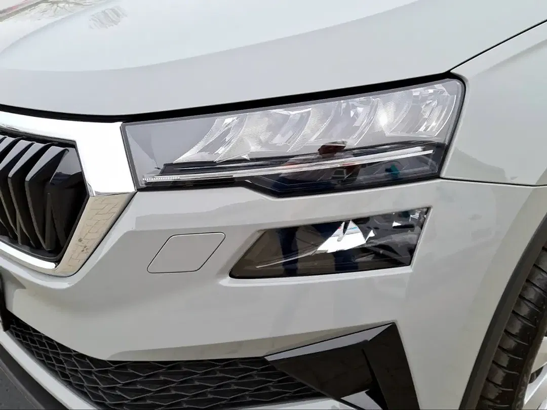 Skoda Karoq - Thumbnail 9