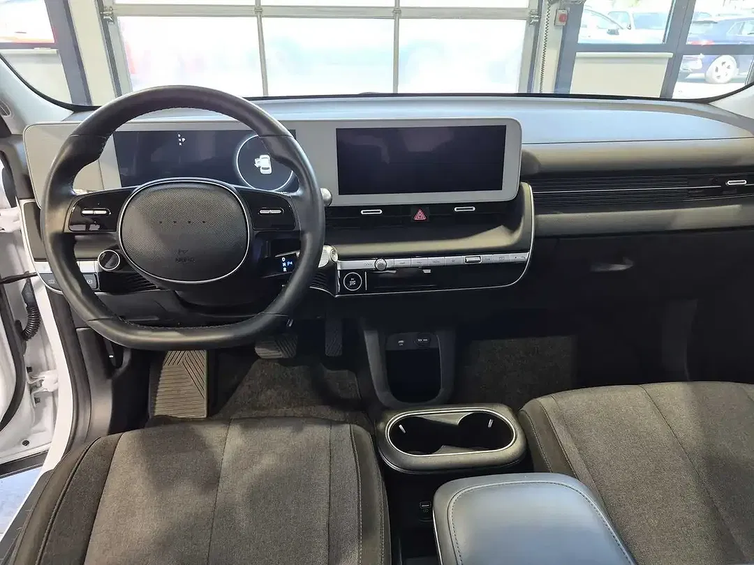 Hyundai IONIQ 5 - Thumbnail 9