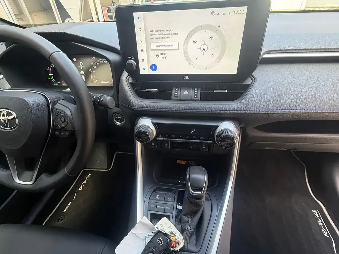 Toyota RAV 4 - Thumbnail 14