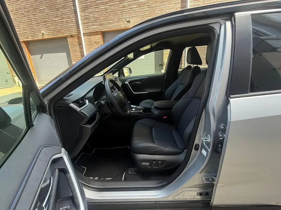 Toyota RAV 4 - Thumbnail 17
