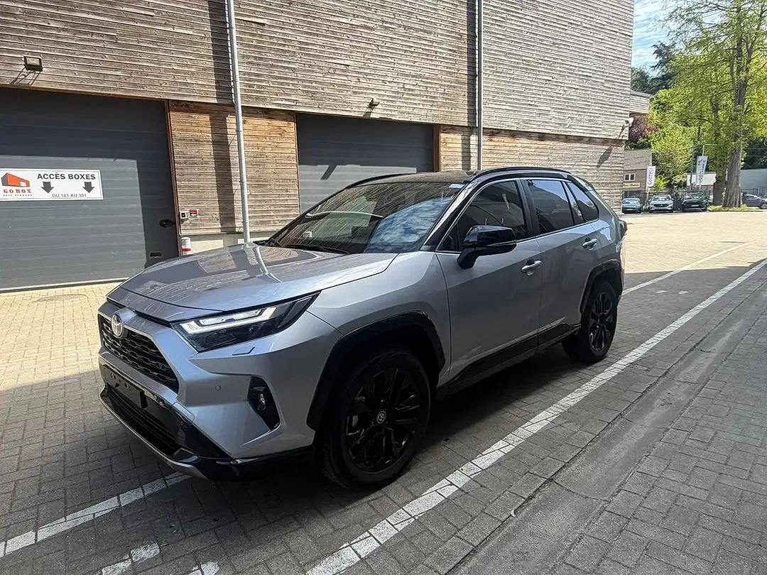 Toyota RAV 4 - Thumbnail 2
