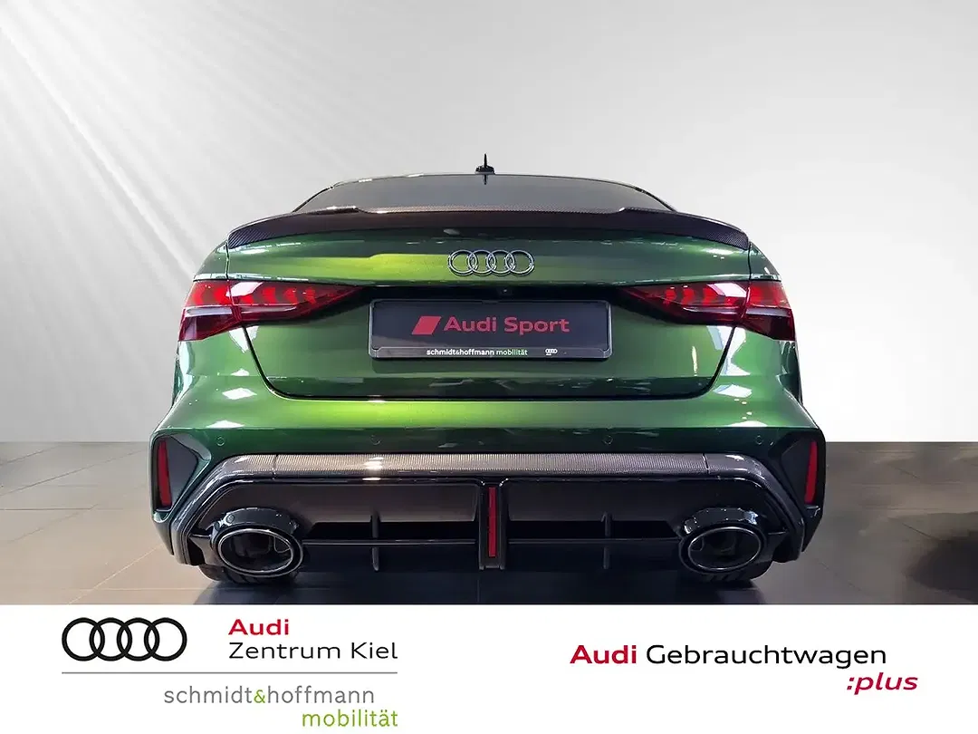 Audi RS3 - Thumbnail 4