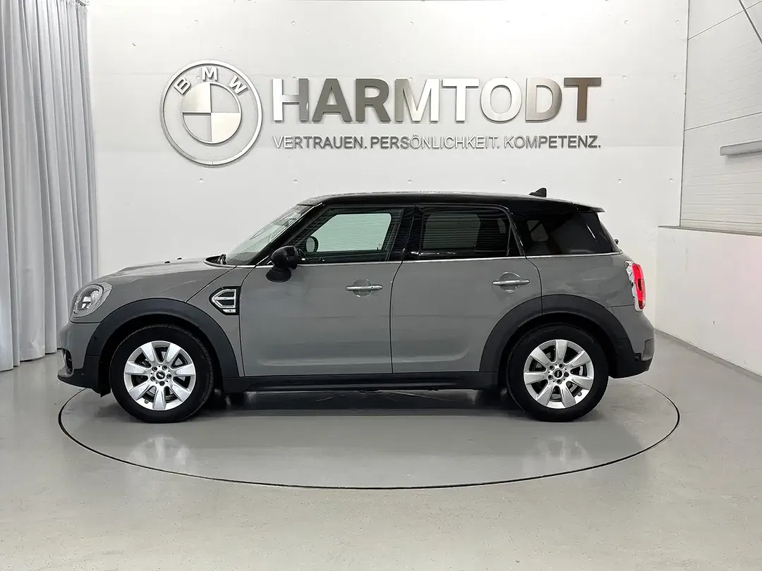 MINI Cooper Countryman - Thumbnail 4