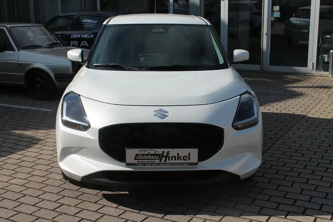 Suzuki Swift - Thumbnail 2