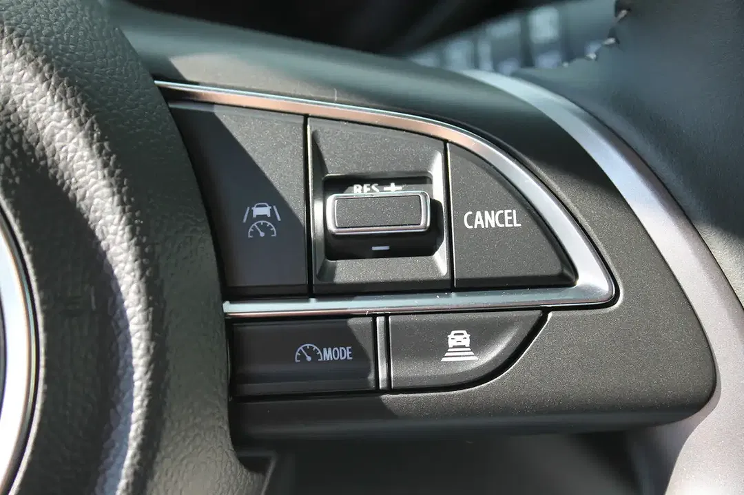 Suzuki Swift - Thumbnail 7