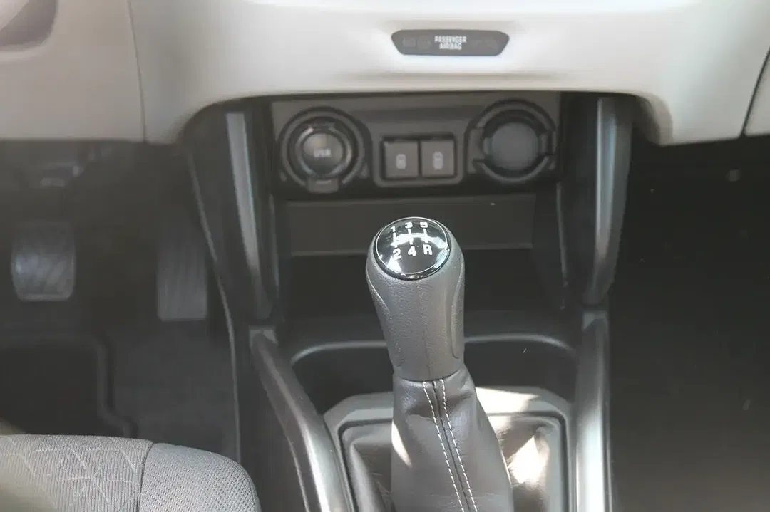 Suzuki Swift - Thumbnail 9