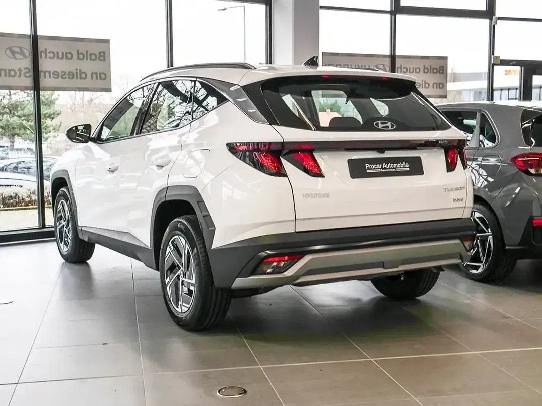 Hyundai TUCSON - Thumbnail 2