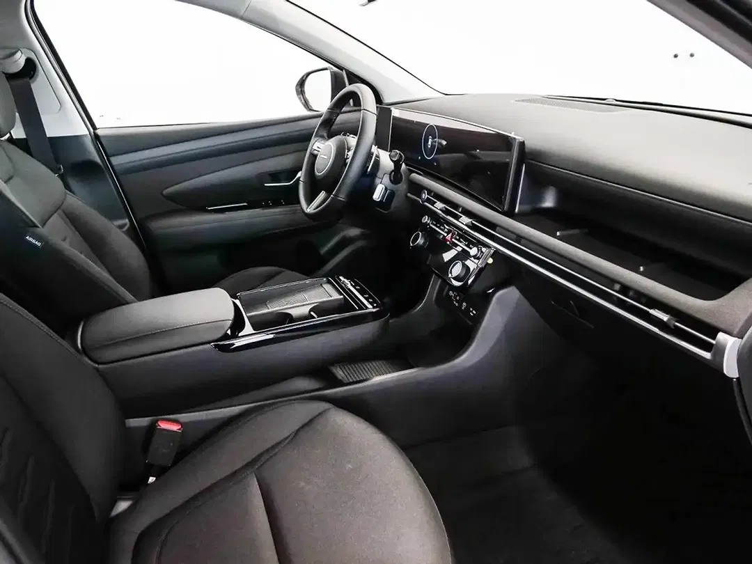 Hyundai TUCSON - Thumbnail 8