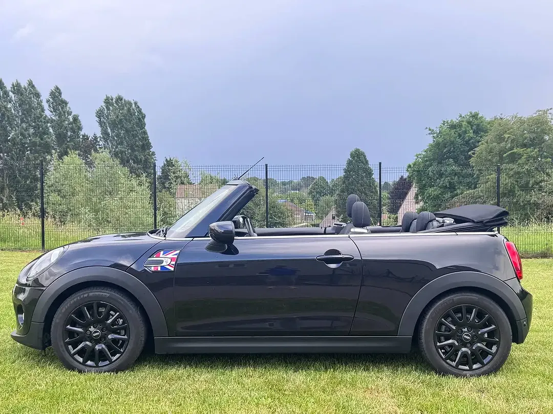MINI Cooper Cabrio - Thumbnail 3