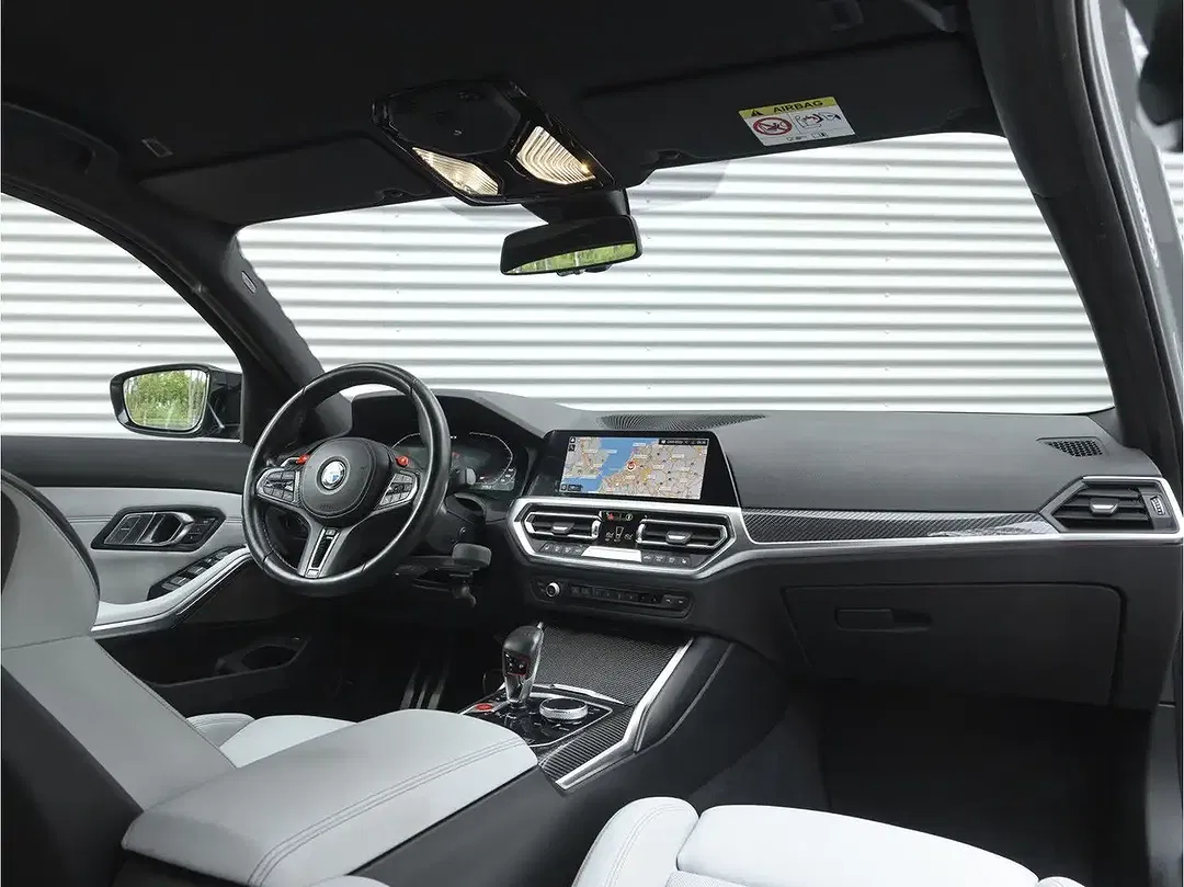 BMW M3 - Thumbnail 3