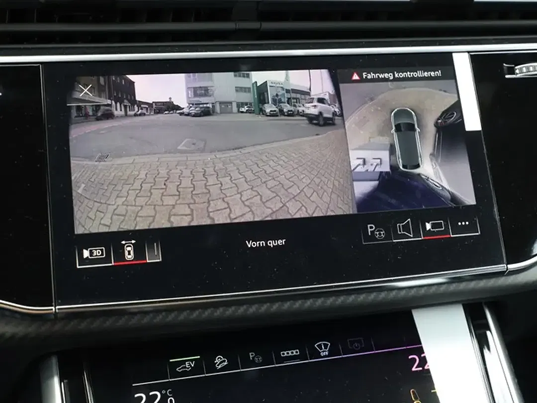 Audi Q8 - Thumbnail 12